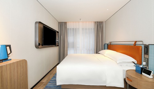 Superior Double Room, City View