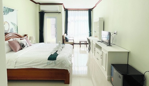 Deluxe Double Room, City View
