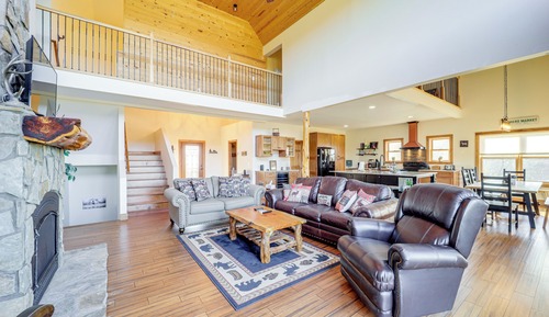 House (4 Bedrooms)
