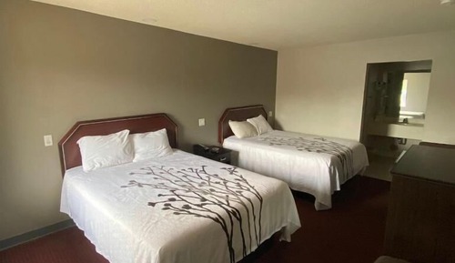 Room, 2 Queen Beds, Smoking