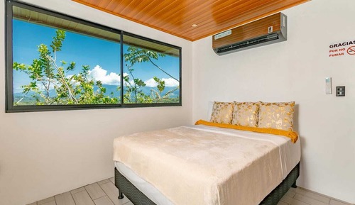 Suite, Balcony, Mountain View