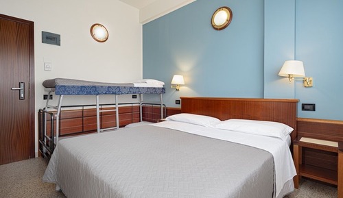 Family Quadruple Room, Balcony, Sea View