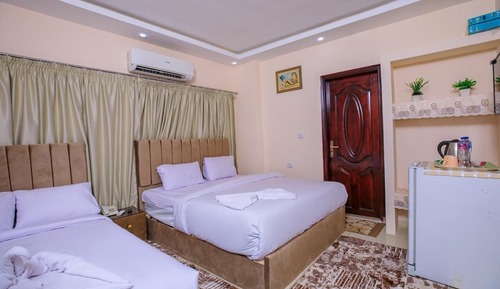 Luxury Quadruple Room, Balcony