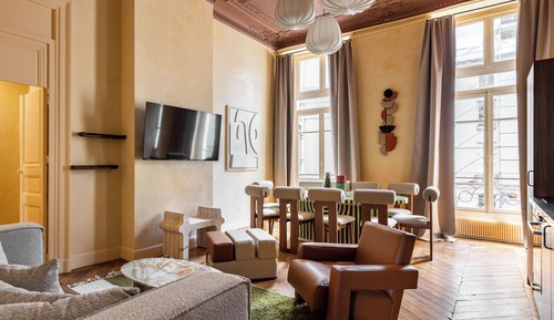 Presidential Apartment