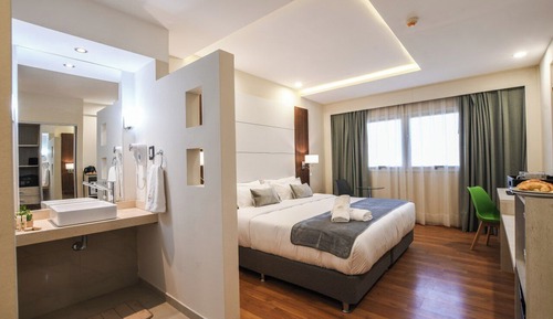 Standard Room, 1 Queen Bed