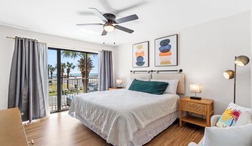 Signature Condo, 2 Bedrooms, Balcony, Courtyard View