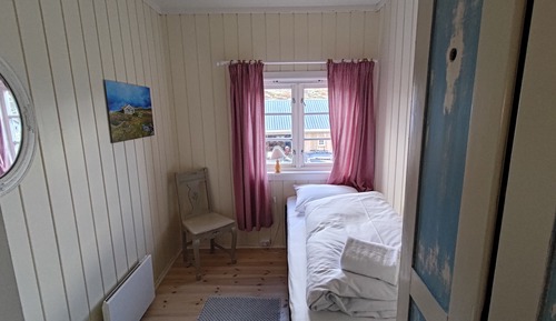 Basic Single Room, Mountain View