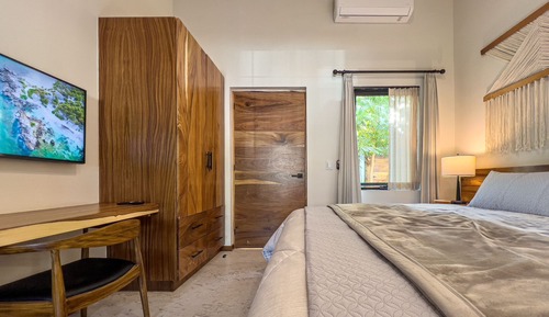 Comfort Standard Suite 3