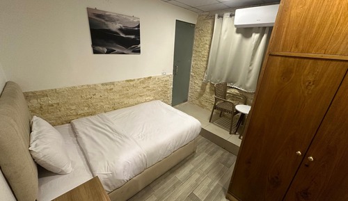 Comfort Single Room, City View