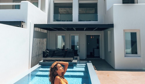 Pool Suite with Caldera Sunset View