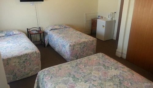 Family Quadruple Room, Multiple Beds, Non Smoking, Private Bathroom