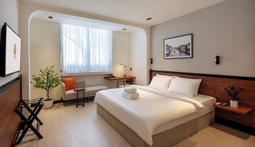 Superior Double Room, City View