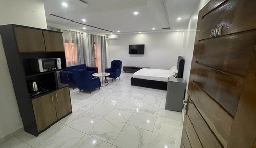 Suite, Mixed Dorm, Balcony, City View