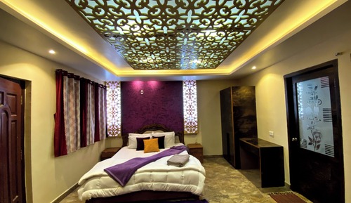 Hill View Suite Room