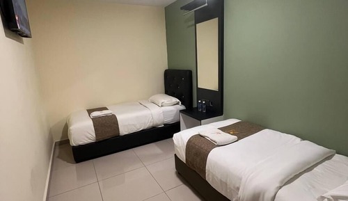 Standard Twin Room