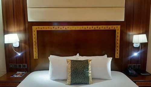 Deluxe Room, Balcony, City View