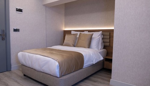Comfort Room, 1 Large Twin Bed
