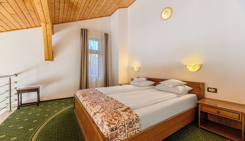Comfort Suite, Balcony, Mountain View