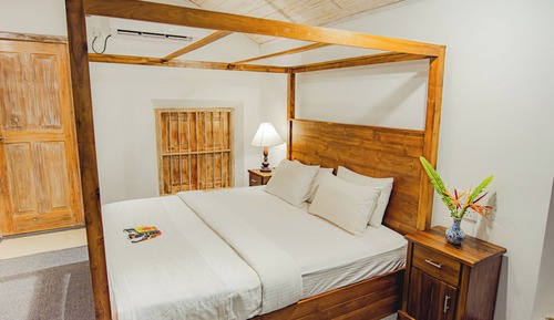 Deluxe Double Room, Partial Ocean View