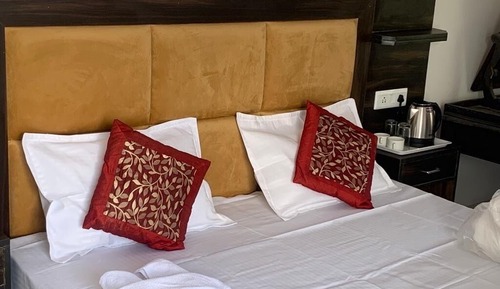 Deluxe Double Room, Balcony, Garden View