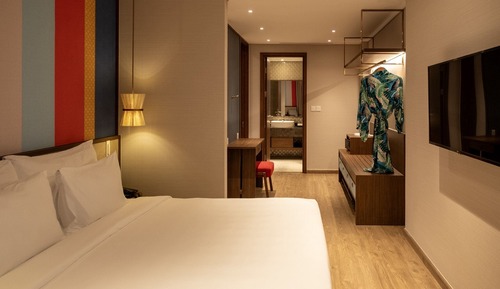Premier Suite, 1 Bedroom, Private Pool, Partial Ocean View