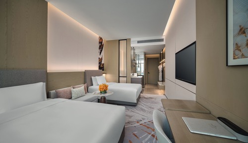 Standard Room, 2 Double Beds, Club Lounge Access, Garden View