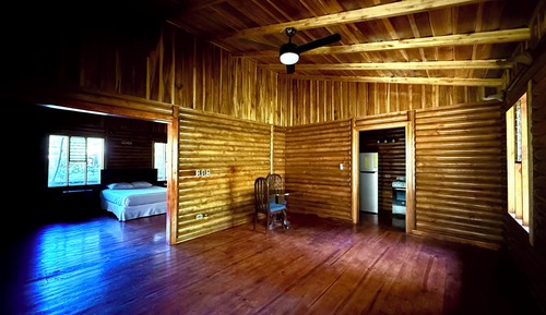 Chalet, Lake View