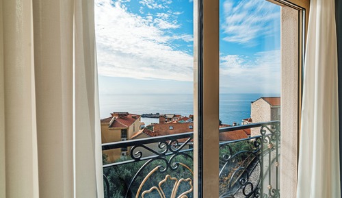 Deluxe Suite, Patio, Sea View