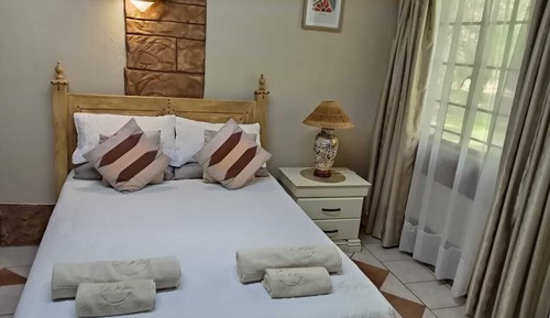 Basic Double Room, Garden View