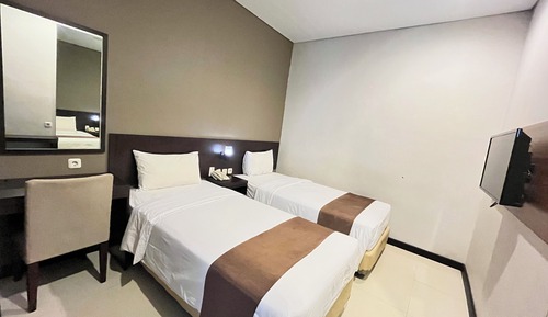 Standard Twin Room