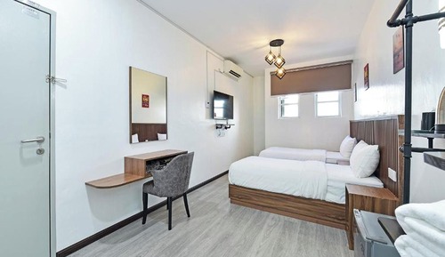 Deluxe Twin Room