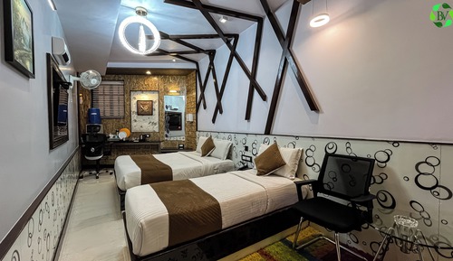 Economy Room