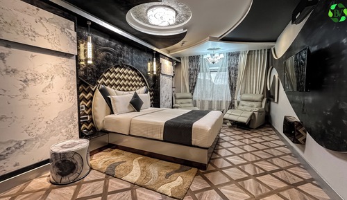 Luxury Suite