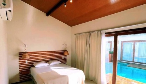 Deluxe Triple Room, Pool View