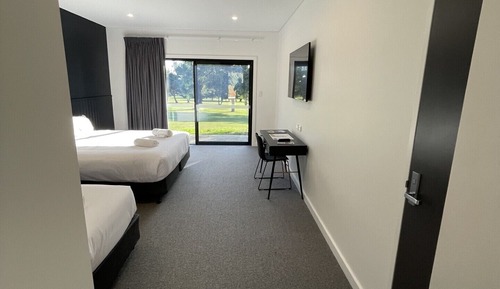 King Bed & Bunk Bed Ensuite