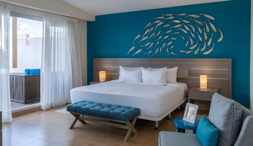 Deluxe Suite (2 adultos 1 niño)