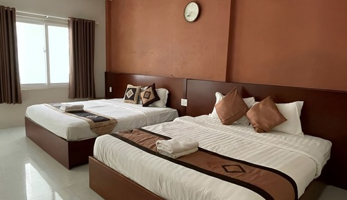 Economy Double Room, Balcony, Garden View