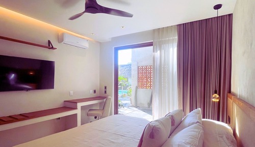 Junior Double Room, 1 King Bed