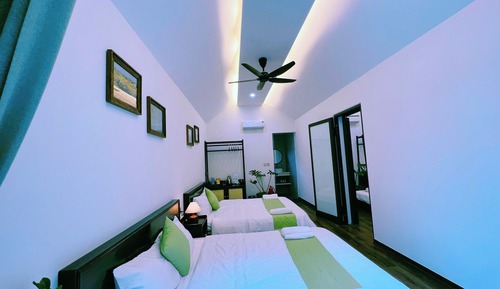 Family Suite, Private Bathroom