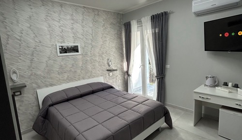 Deluxe Double Room, Garden View