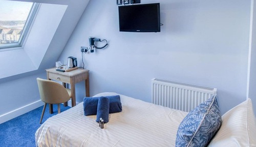 Classic Single Room