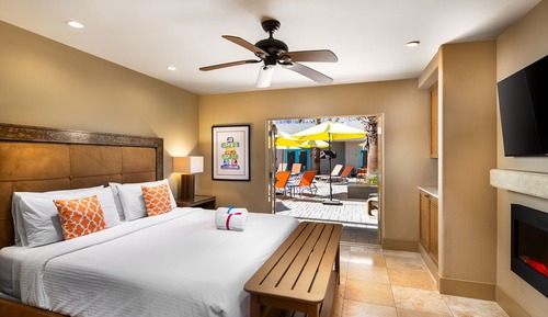 Luxury Suite, Hot Tub, Pool View