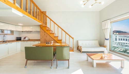 Basic Room, 2 Bedrooms (Romantic Gold (Ocean View/three-bed))