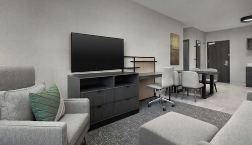 Suite, 1 Double Bed, Mountain View