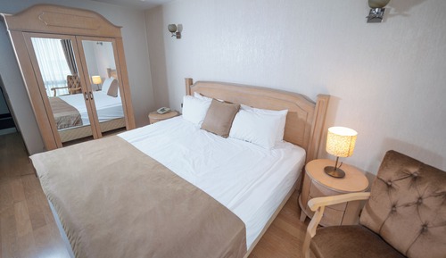 Standard Double Room, City View