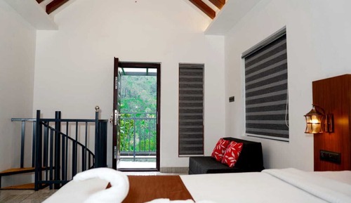 Villa, Balcony, Garden View