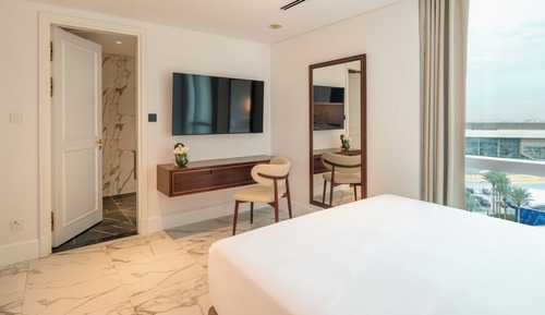 Metro Room