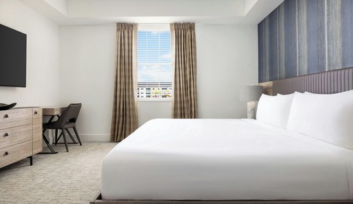 Superior Apartment, 1 Double Bed, Non Smoking (Mobility Accessible, Tub)