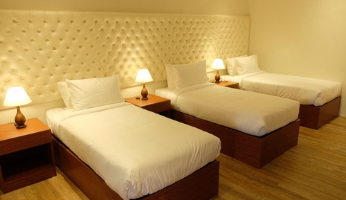 Deluxe Suite