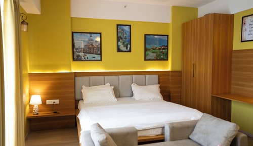 Deluxe Studio, City View